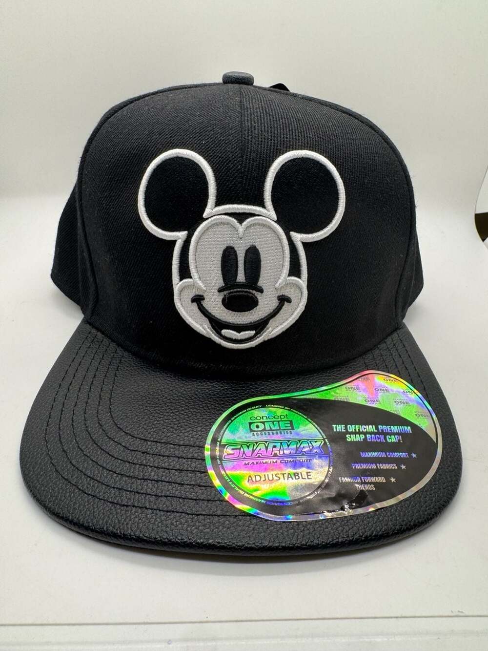 Concept One Disney Mickey Mouse Big Face Adjustable Snapback Hat